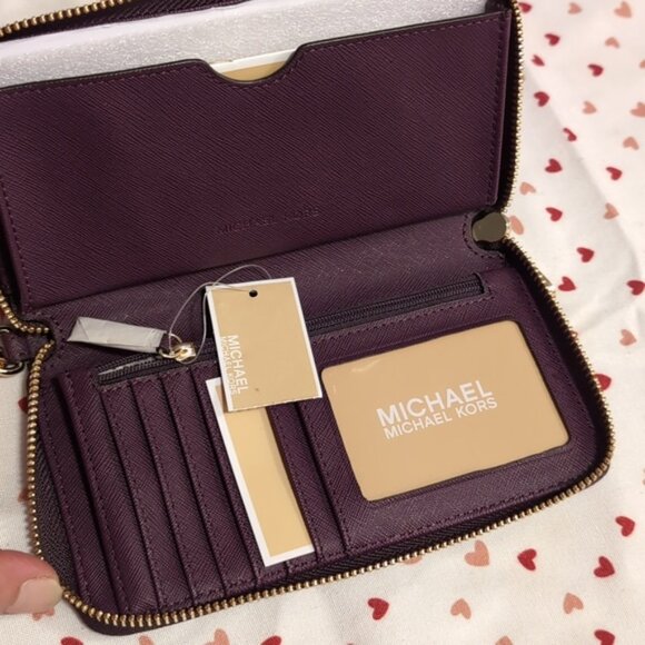 Michael Michael Kors Jet Set Travel Continental Wallet - Picture 2 of 5